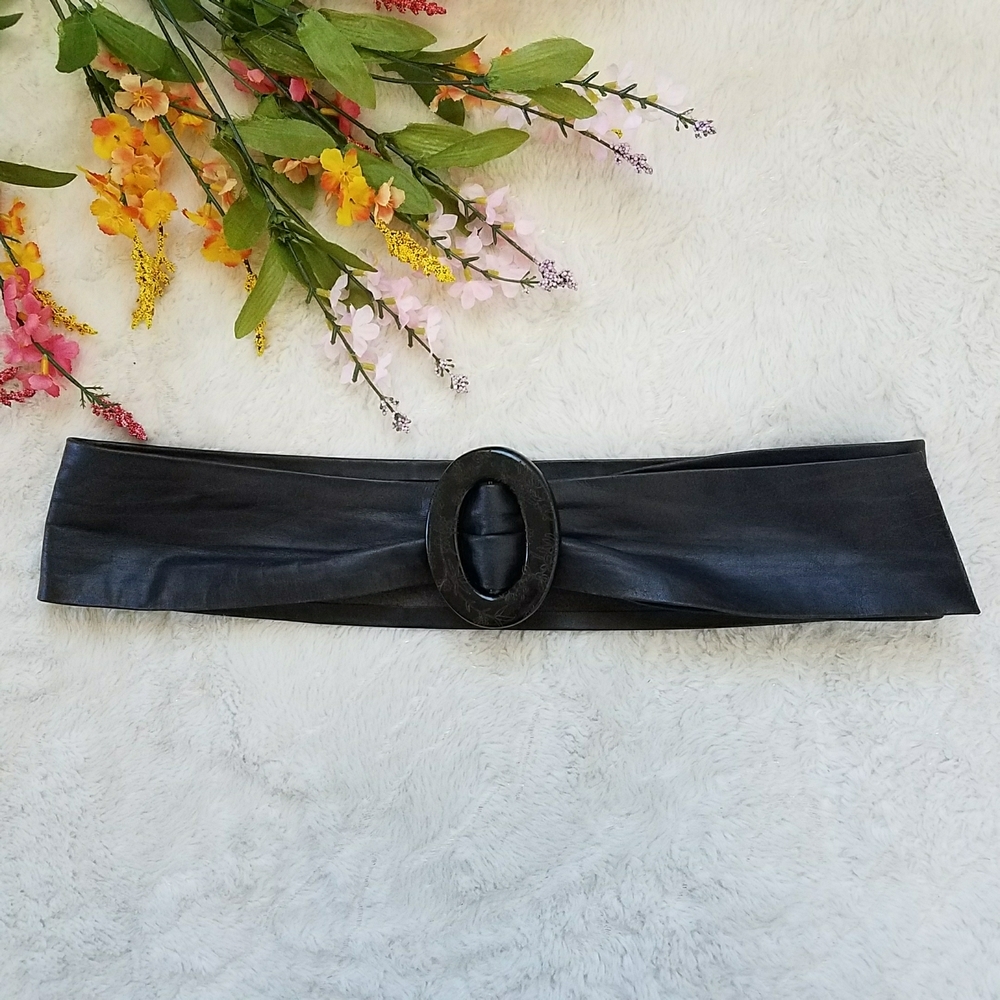 Liz Claiborne Vintage Leather Belt